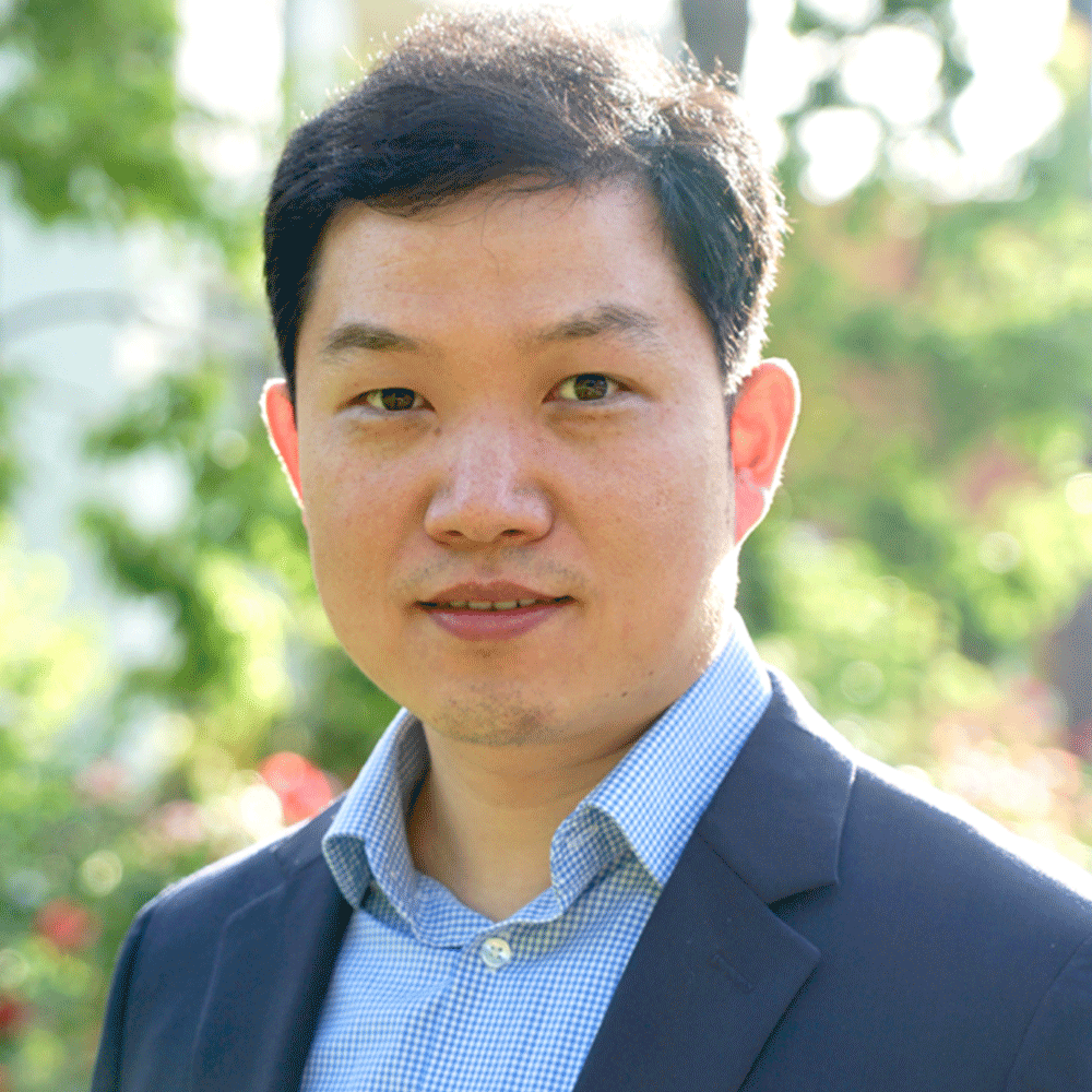 Headshot of Tian Zhong