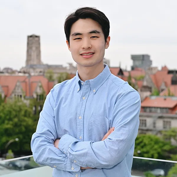 Su-Un Lee