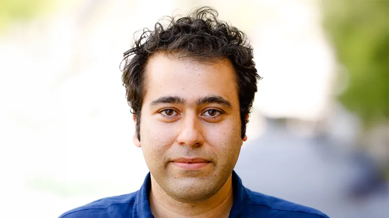 Headshot of Mohammad Mirhosseini