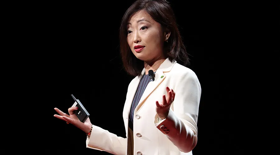 Shirley Meng on the TEDxChicago stage